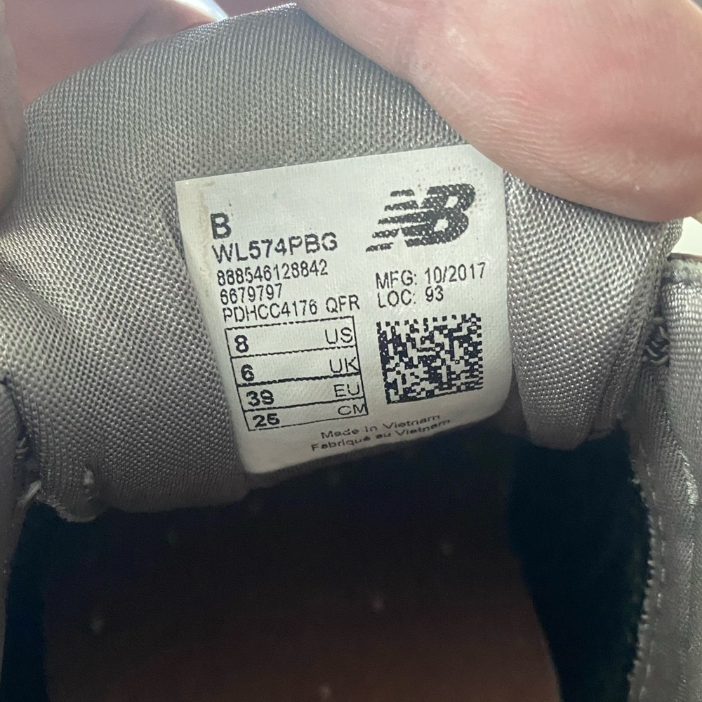 New Balance 574 - Picture 11 of 11